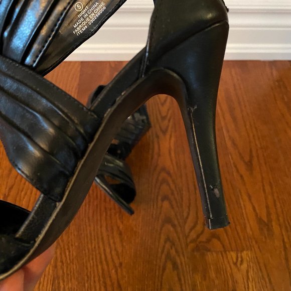 Black Strap Open Toe Heels - Picture 5 of 5